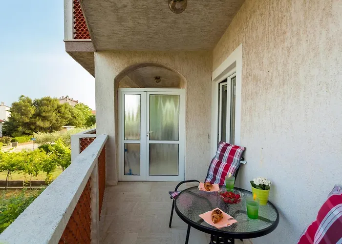 Leni Apartmán
